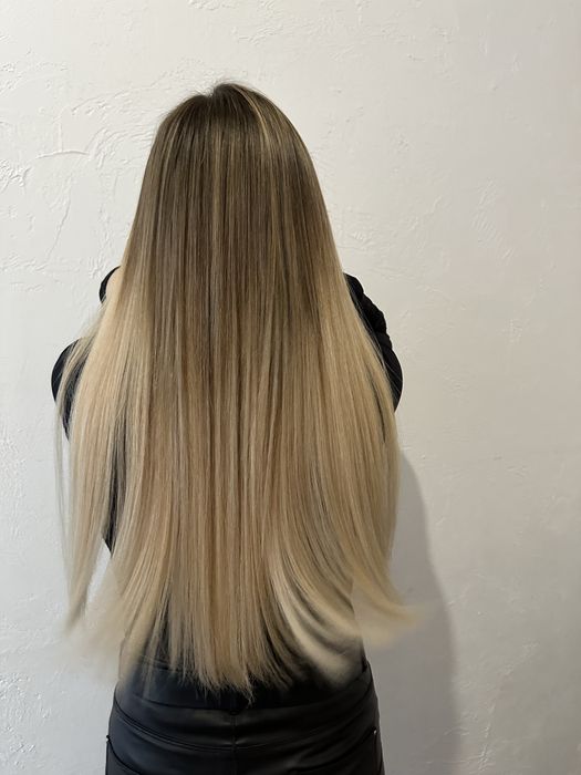 Przedłużanie i zagęszczanie włosów / koloryzacja