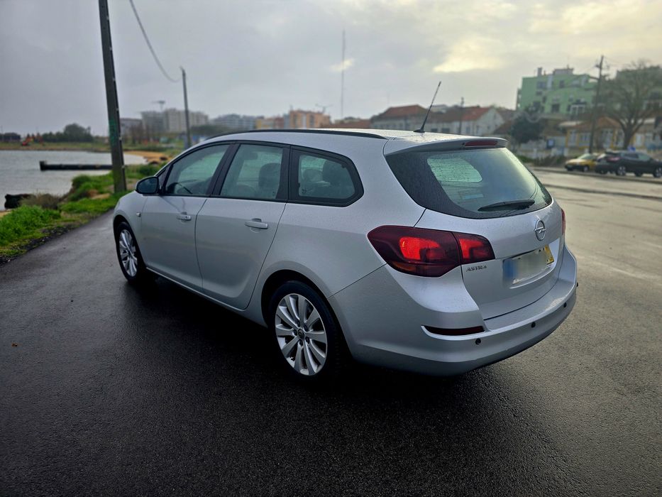 Opel Astra J Sports Tourer 1.7 CDTI