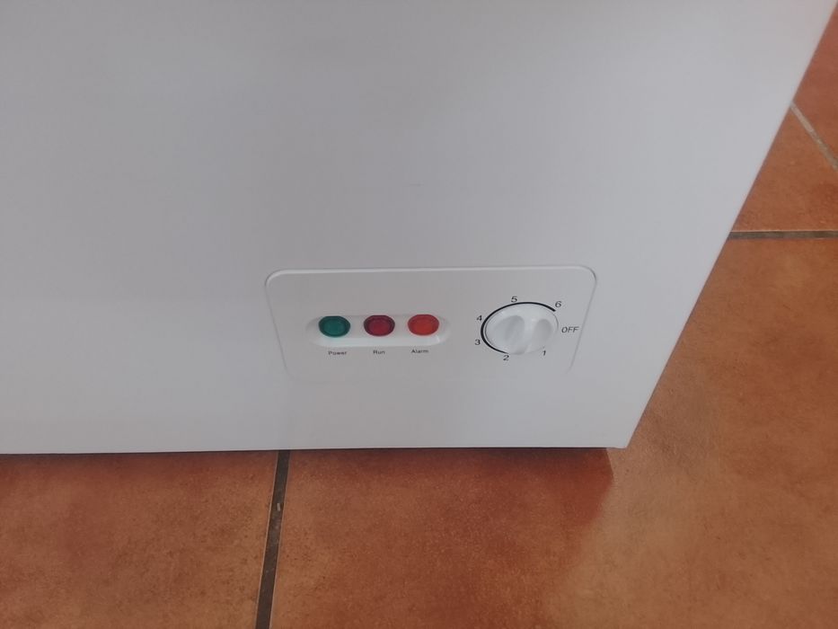 Arca Congeladora ELECTRONIA 300litros (Igual a Nova)