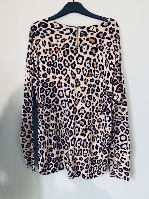 Sweterek w panterkę