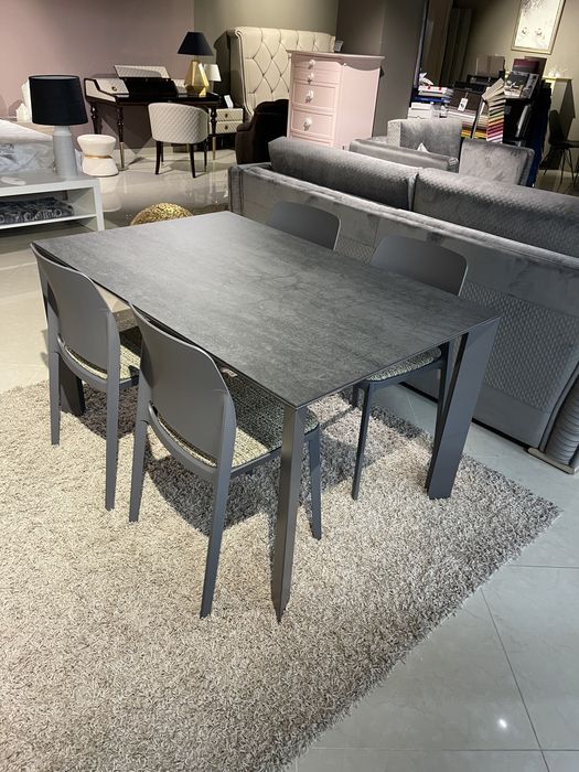 10% до свя! Італійський стіл з керамічною стільницею Diamante!