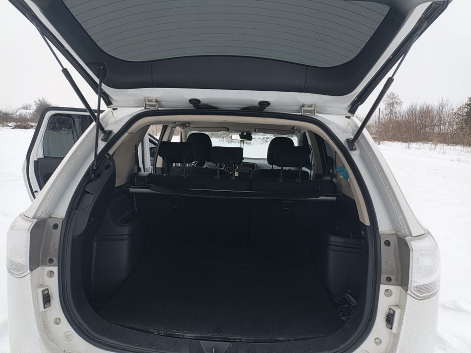 Терміново продається Авто  Mitsubishi Outlander 2014 рік