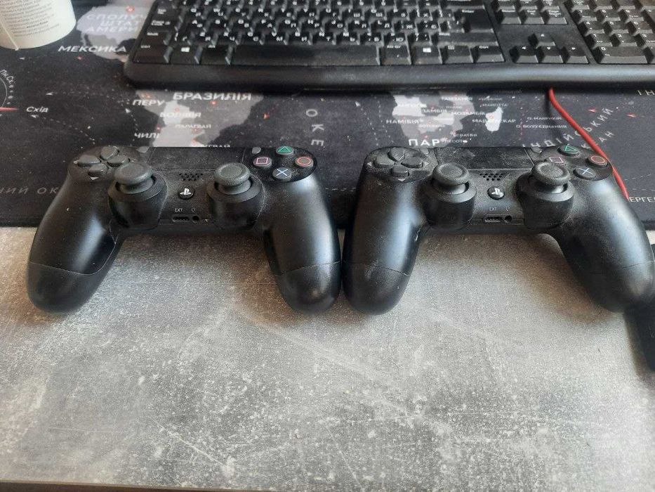 Sony PlayStation 4