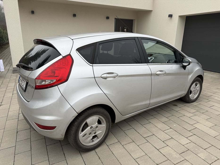 Ford Fiesta 2011 r