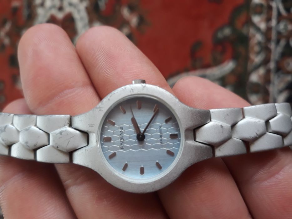 Продам часы наручные Fabilni
