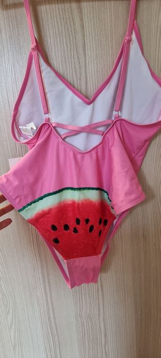 Купальник ярко розовый цельный S M