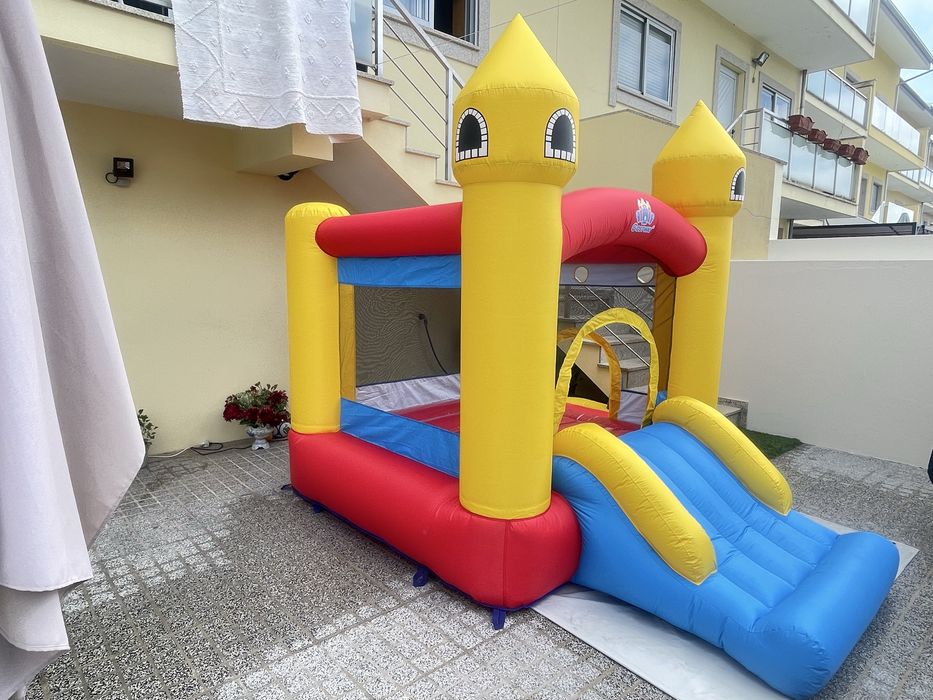 Aluguer insuflável castelo