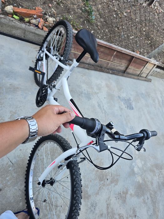 Bicicleta muito nova