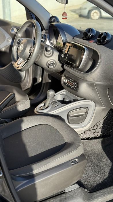 Smart Forfour EQ (ELETRICO) 2019, Passion Black Edition