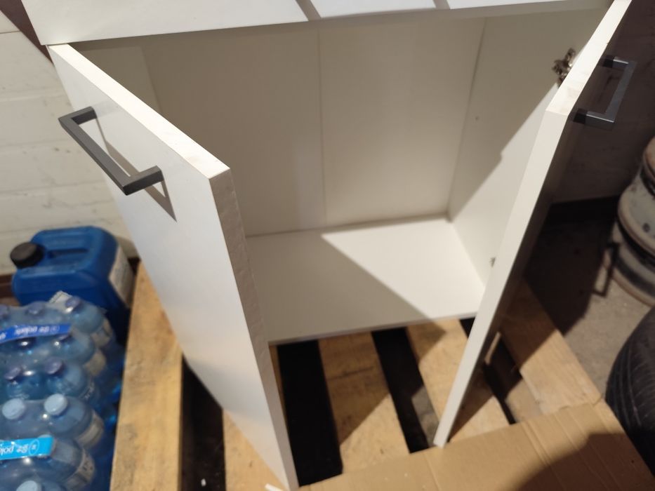 Szafka kuchenne wisząca biała 60 cm