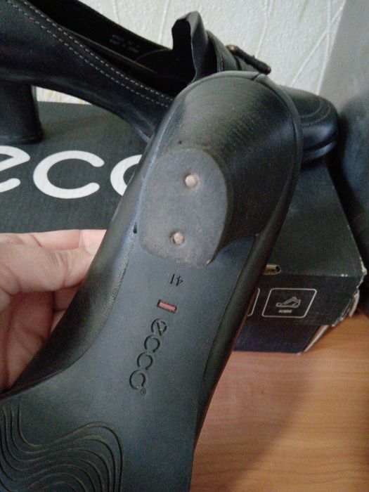 Кожаные женские туфли ECCO 41 размера