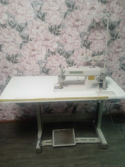 Швейная машина,промышленная