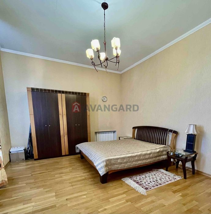 Дім біля річки для тих, хто знає ціну справжньому затишку.