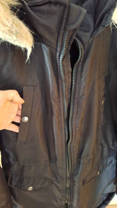 Kurtka parka ocieplana z kapturem 38