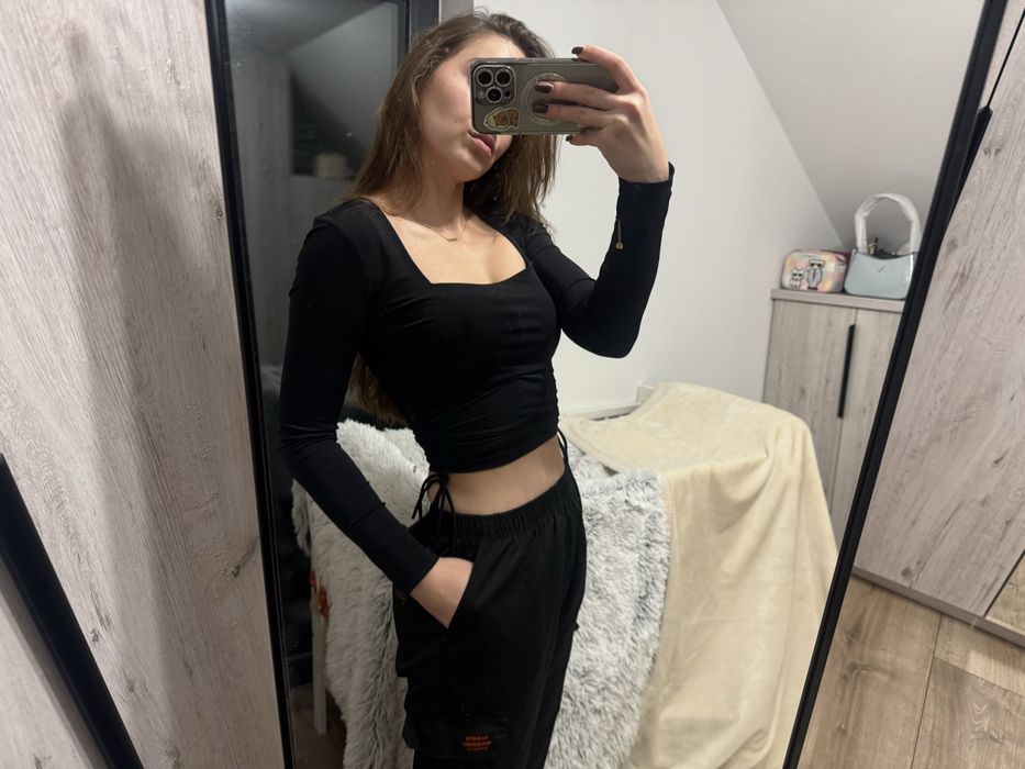 Bluzka elastyczna czarna Zara jak nowa