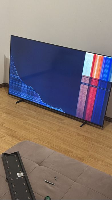 Tv 65 polegadas retirada de peças