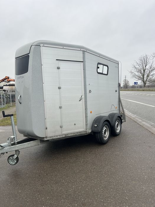 Böckmann Boeckmann Portax 1600 kg alupodloga przyczepa do koni