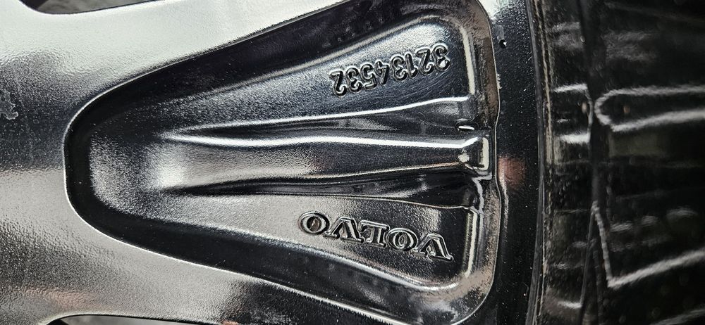 VOLVO XC60 - felgi/ koła/ opony - 20" DEMO