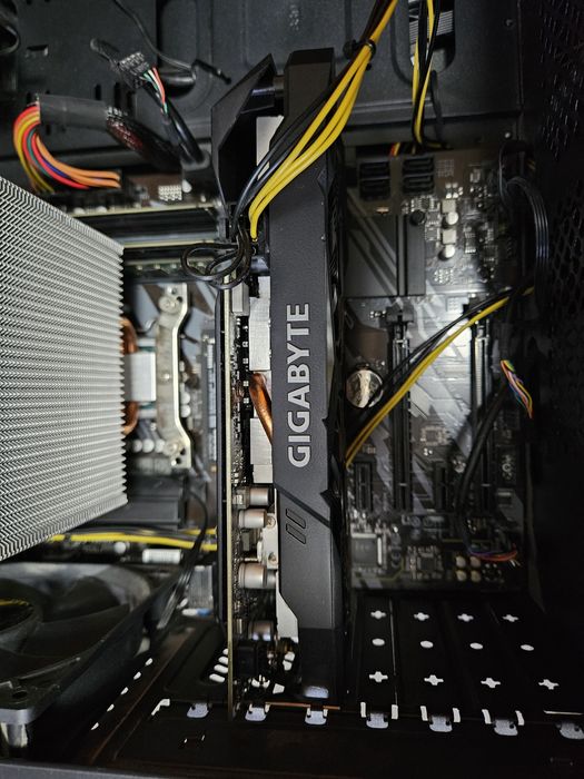 Komputer stacjonarny