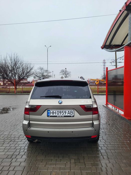 Продам БМВ Х3 ..