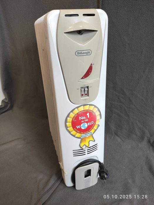 Масляний обігрівач DeLonghi 2 кВт / Якісний, італійський, 2000 Вт.