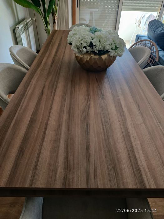 Mesa jantar para 10  Antarte castanha/branca