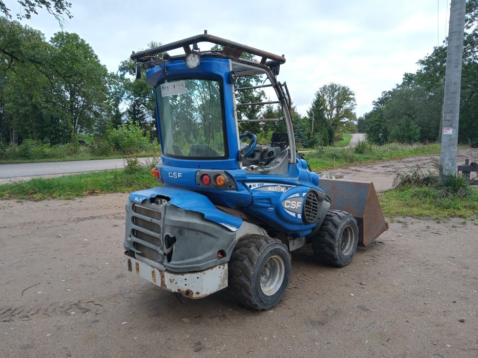 Multione SL-835 Mini ładowarka przegubowa