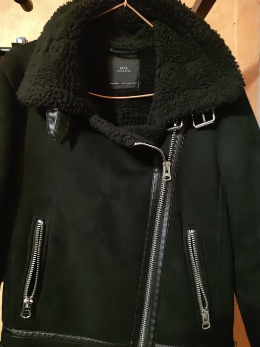 Жіноча дубльонка Zara XS з еко-хутром, стан відмінний
