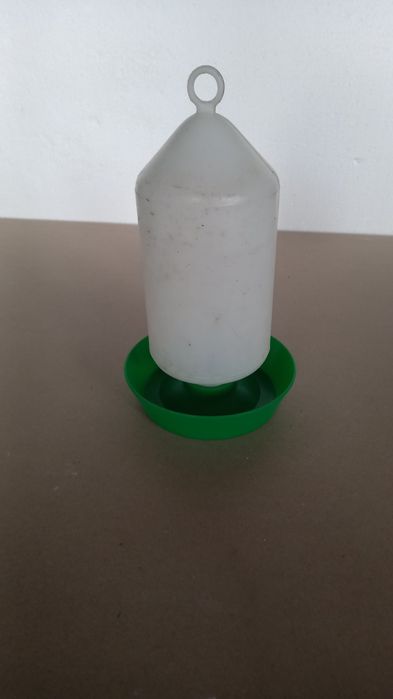 Poidło 1 litr dla ptakow piskląt