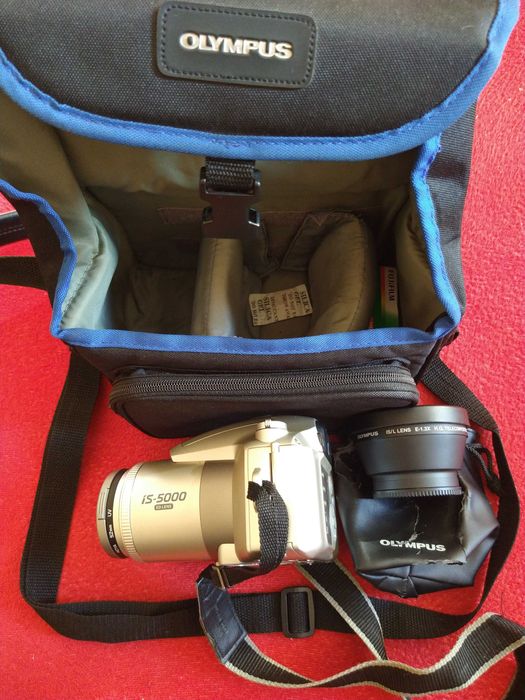 Aparat Olympus is-5000 + konwerter - stan idealny