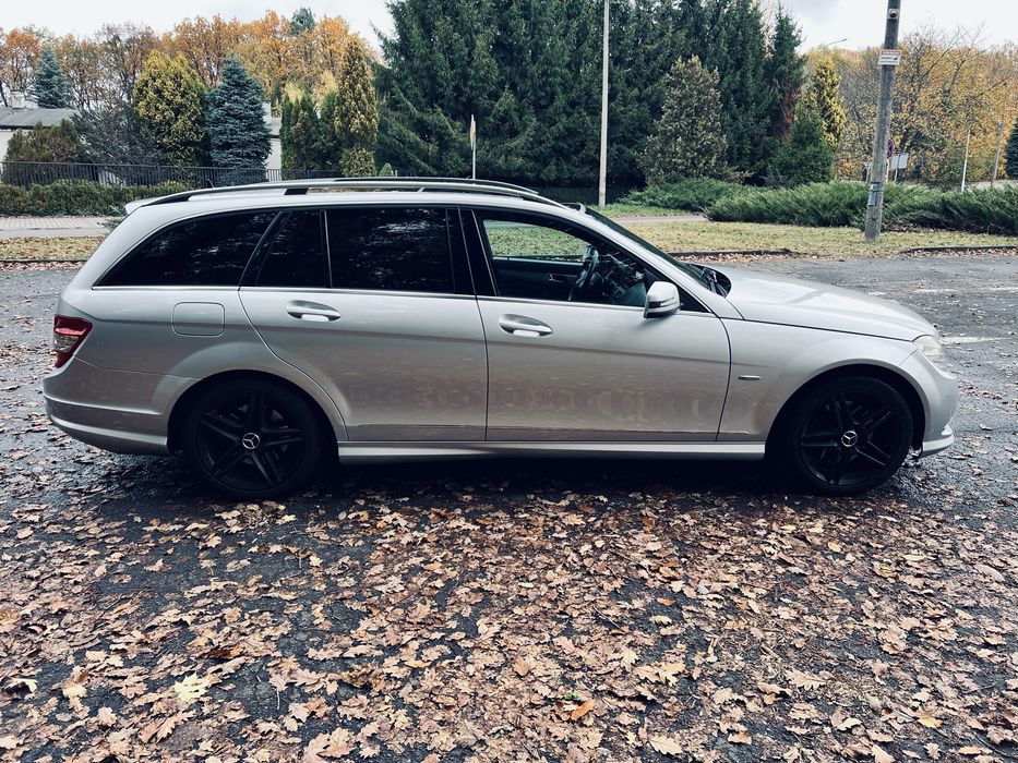 Mercedes-benz C350 CDI harman kardon/ 7G-Tronic