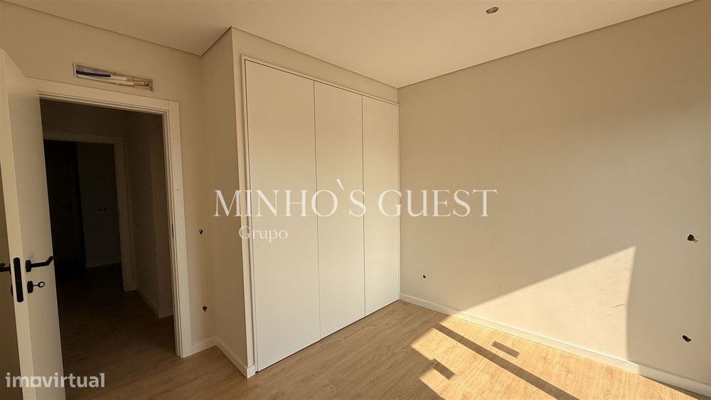 Apartamento T3 Totalmente Remodelado c/ varanda - Maximinos, Braga