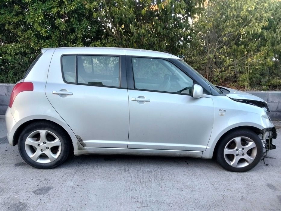 Suzuki swifth batido — photo 2