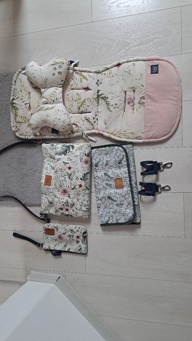 Akcesoria do wózka dziecięcego