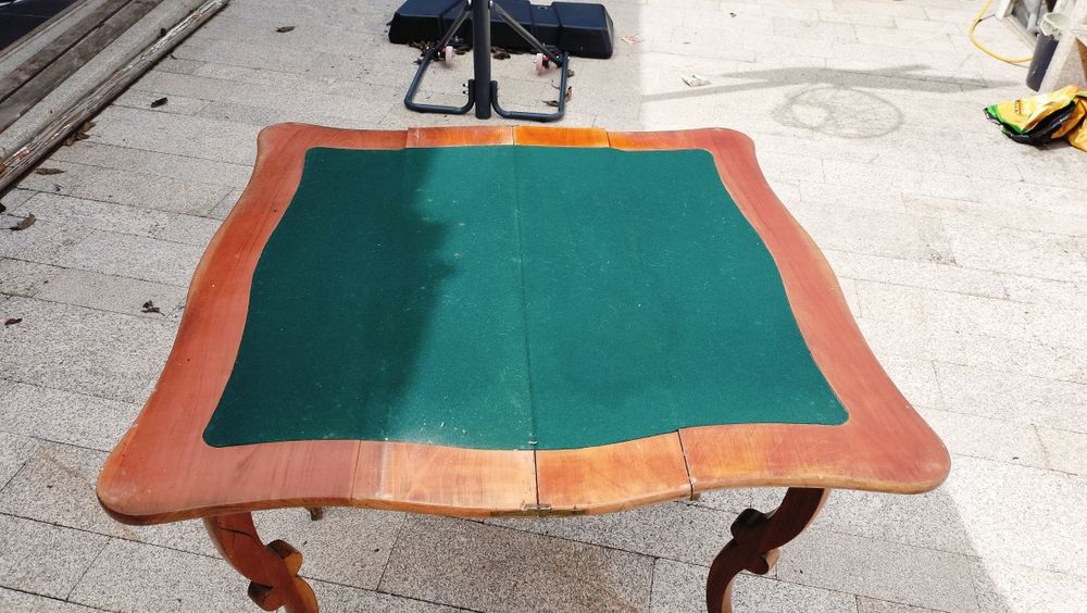 Antique Game Table64551656135297124