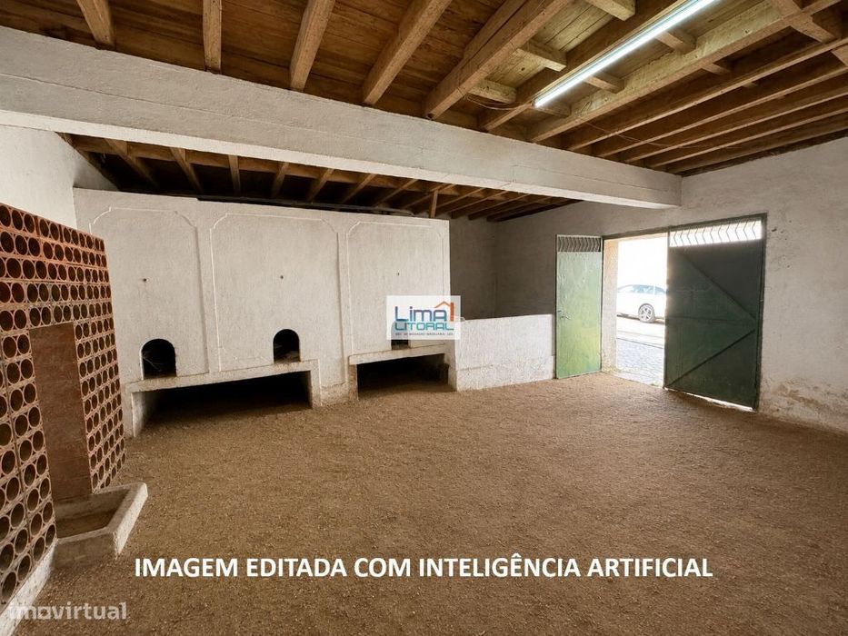 Moradia para renovar + 2 terrenos agrícolas - Batalha
