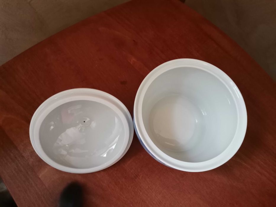 Duża ceramiczna cukiernica