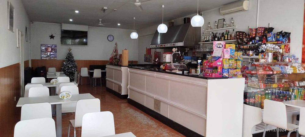 Café em pleno funcionamento com clientela fidelizadaem Guimarães
