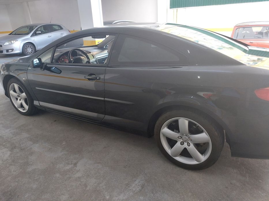 Peugeot 407 coupe