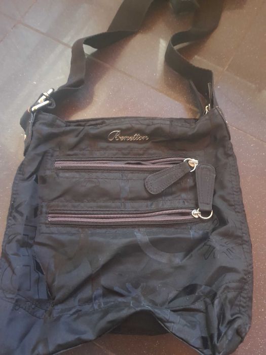 Mala bolsa hello kitty benetton