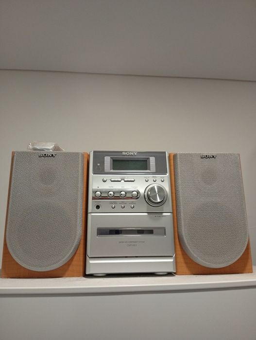 Radio Sony com colunas