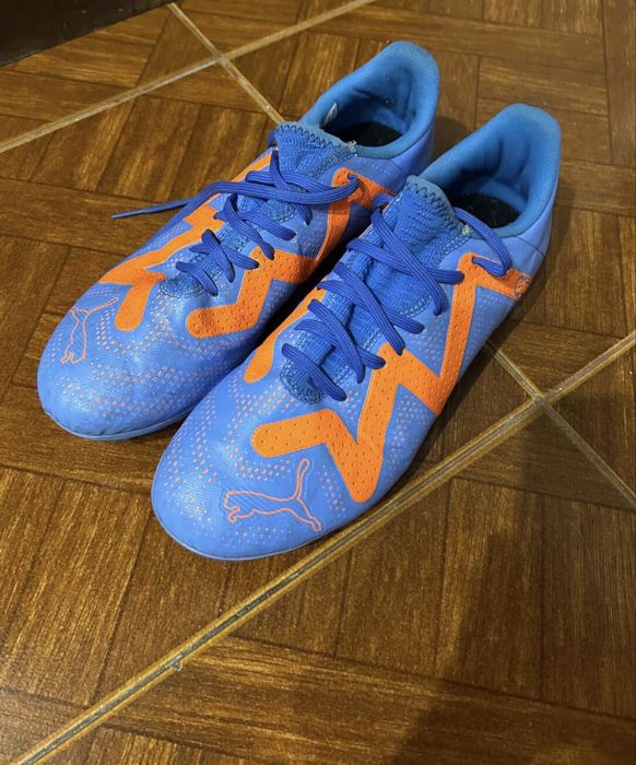 Chuteiras N41 (como novas)
