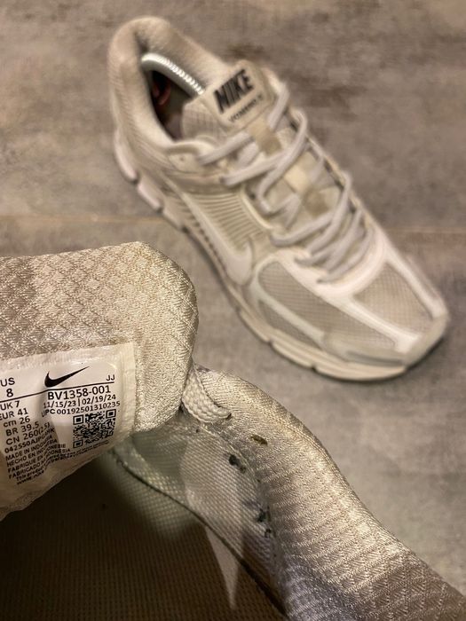 Nike Vomero 5 41/26,5 cm buty sportowe do biegania adidasy sneakersy