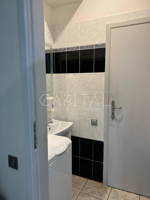 Продаж! Фасад! Торгова! Салон Краси! Григоренко! 73 м²! 1 986 $ за м²!