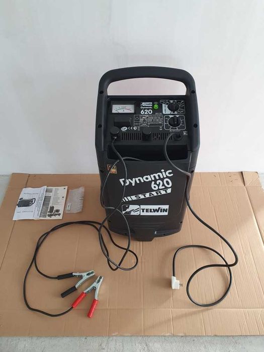 Prostownik TELWIN DYNAMIC 620 do ładowania oraz rozruchu 12 i 24 V aku