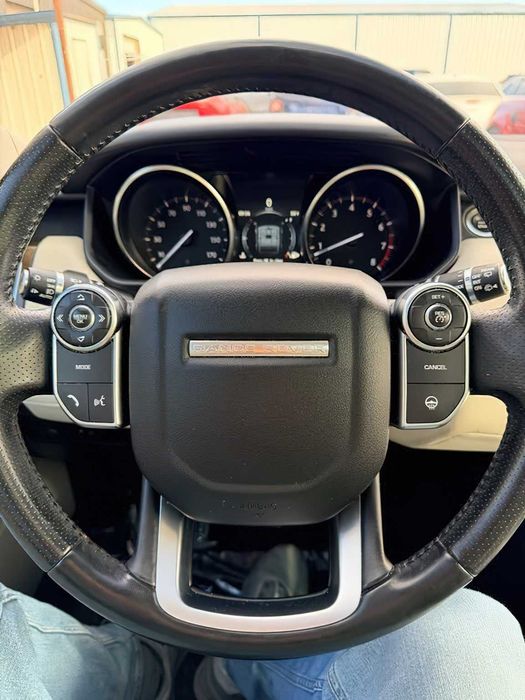 Land Rover Range Rover Sport HSE      2016