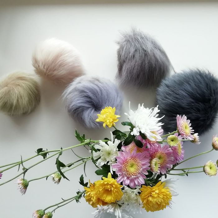 Помпон бубон з натурального хутра хутряний хвостик китиця хутро