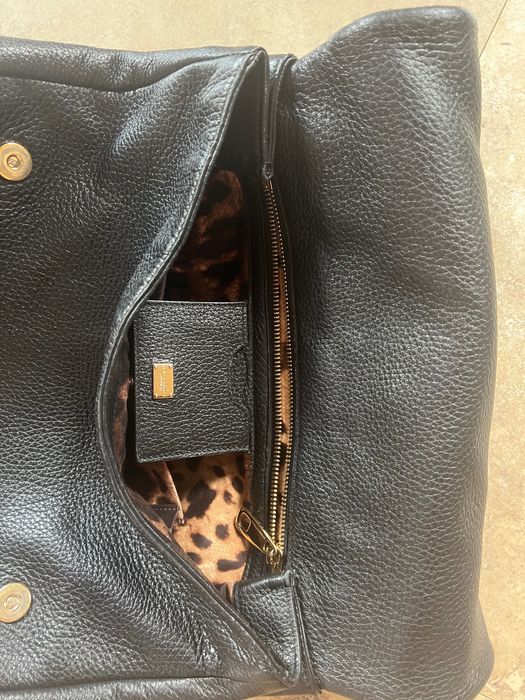 Czarna torba Dolce&Gabbana z miękkiej cielęcej skóry