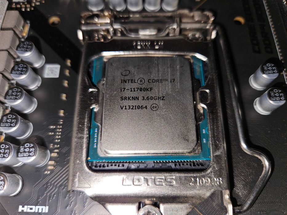 MSI B560 Mortar WiFi + Intel i7 11700KF + 32 GB RAM DDR4 3200 MHz