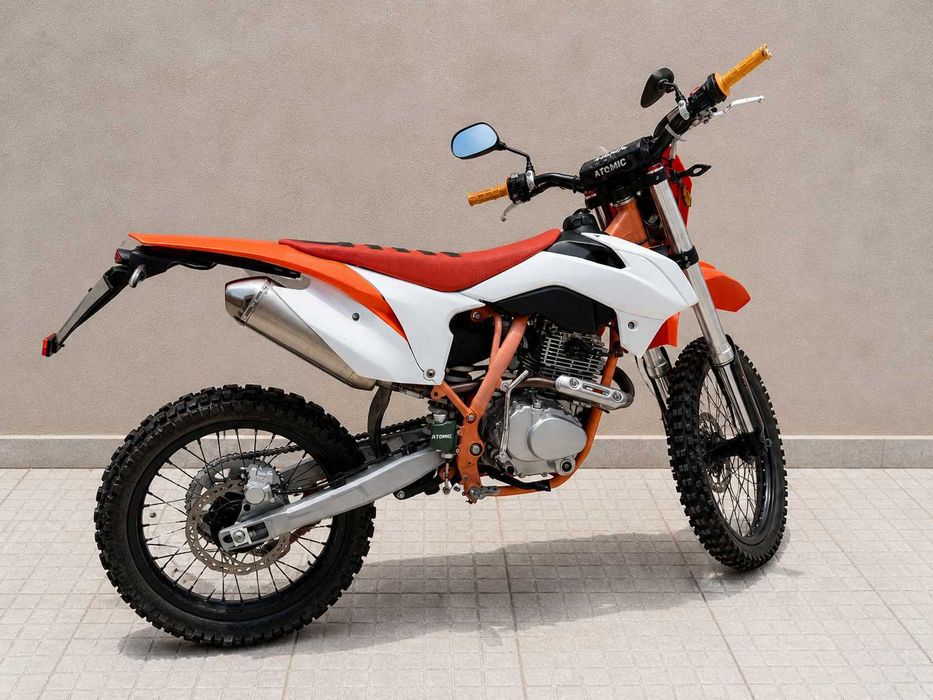 Moto Enduro Atomic XR 250cc COMO NOVA menos de 15h uso, Oportunidade Real